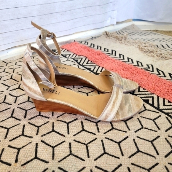VAN ELI TEXTURED WEAVE EARTH TONES WEDGE SANDAL, SZ 9 - Picture 9 of 16